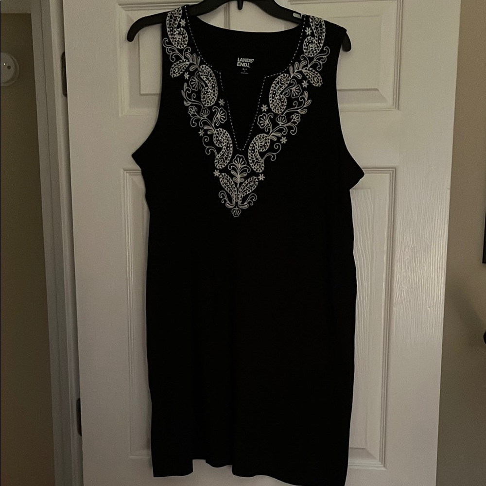 Karen Kane Black Embroidered Sleeveless Top
